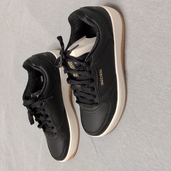 Brown Leather Crossbody Bag & Skecher Black Leather Sport Court 2.0 In Box - Picture 2 of 12